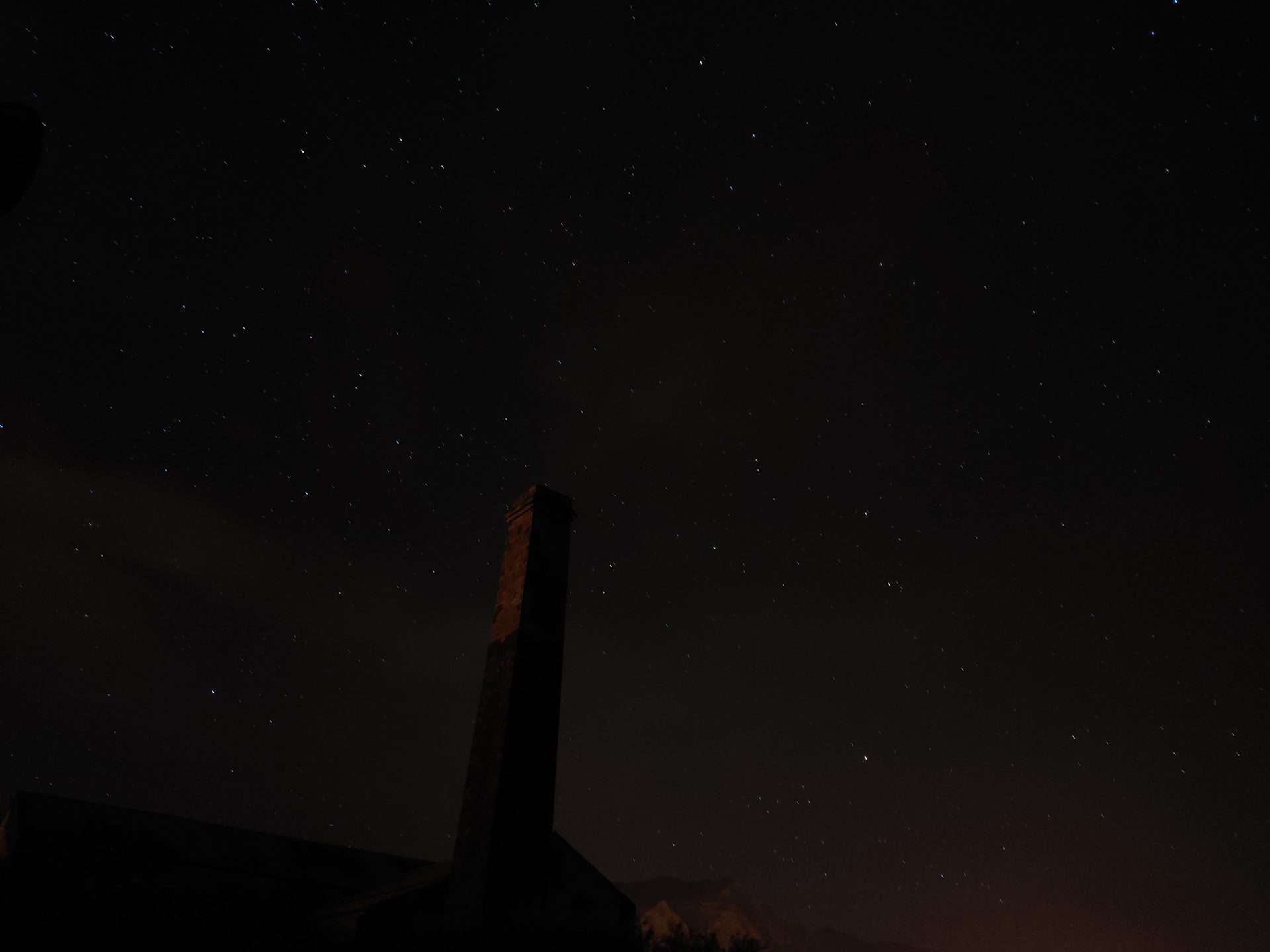 Cielo estrellado sobre las Islas Canarias
